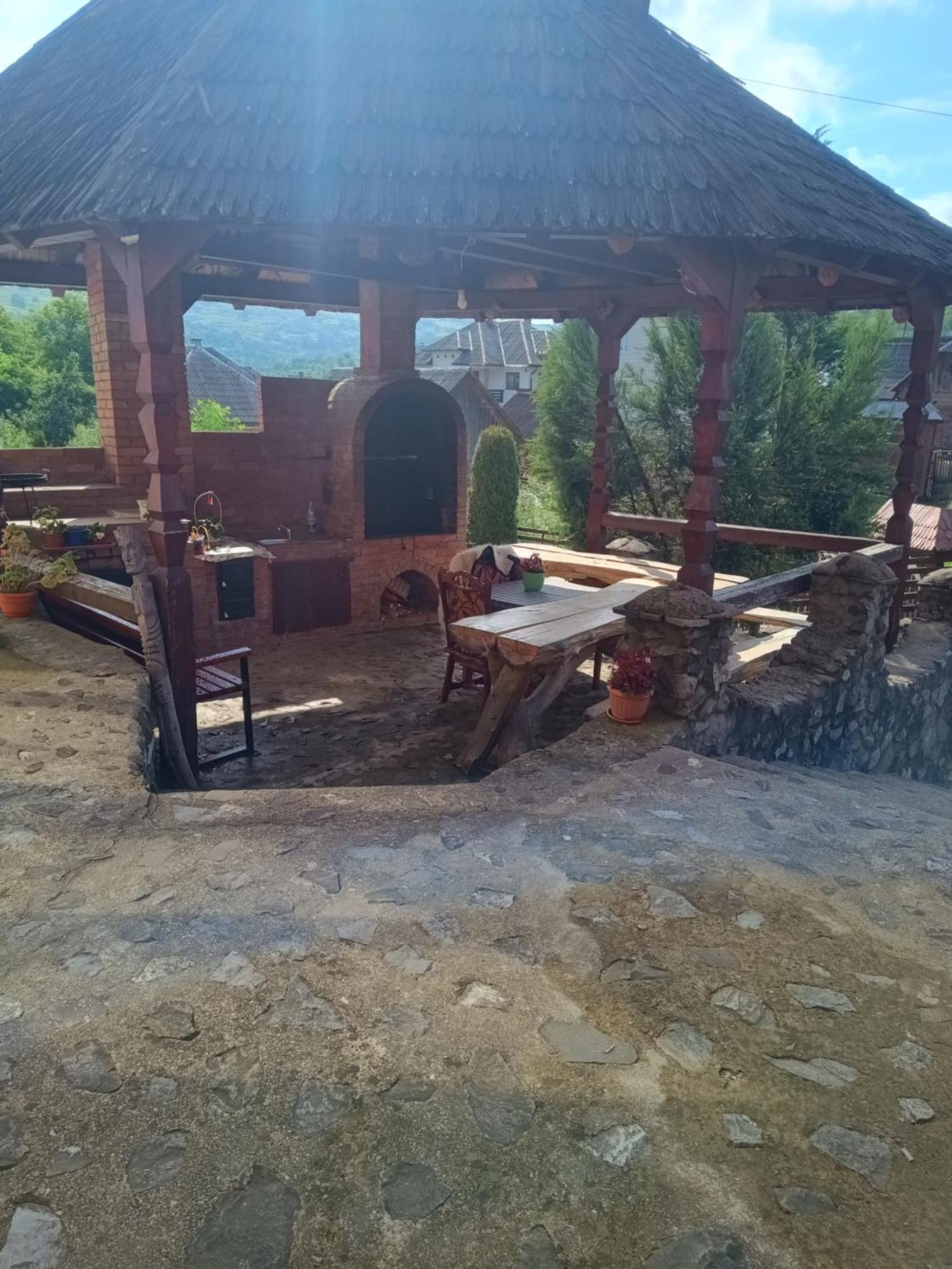 Glod  Pensiunea In Poiana מראה חיצוני תמונה